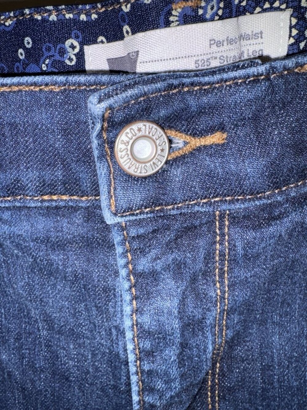 Levis 525 Perfect Waist  Straight Cut Jeans Women Size 36 x41 Stretch Denim - Picture 3 of 8